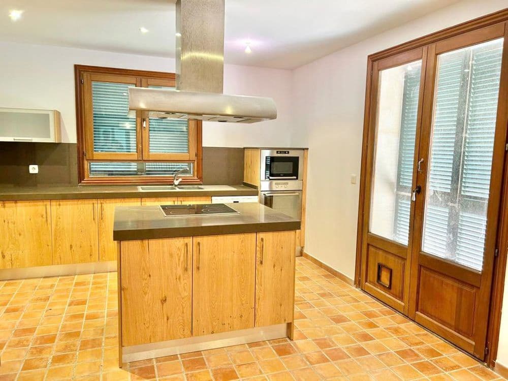 5 bedroom Finca/Country House for rent in Santanyi with pool - € 5,000 (Ref: 10170277)