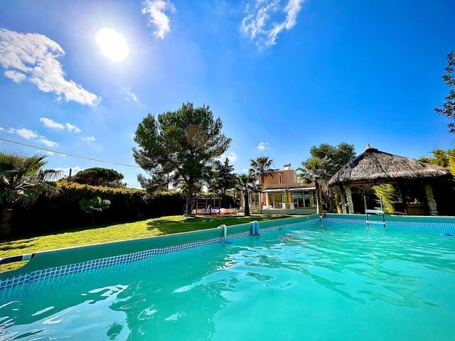 3 soverom Hus til salgs i Santa Eulalia / Santa Eularia med svømmebasseng garasje - € 1 490 000 (Ref: 10174232)