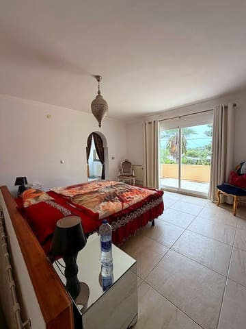 3 soverom Hus til salgs i Santa Eulalia / Santa Eularia med svømmebasseng garasje - € 1 490 000 (Ref: 10174232)