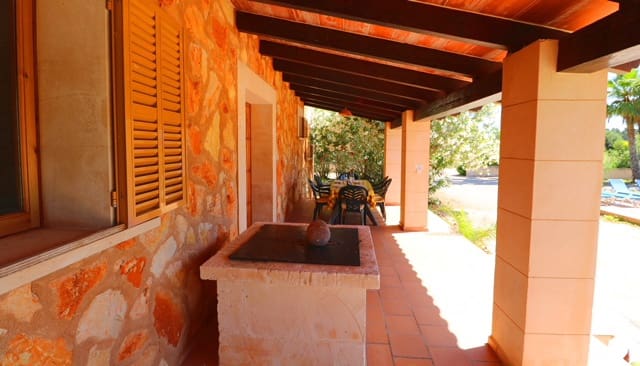 3 soveværelse Finca/Landehus til salg i Campos med swimmingpool garage - € 1.590.000 (Ref: 10174233)