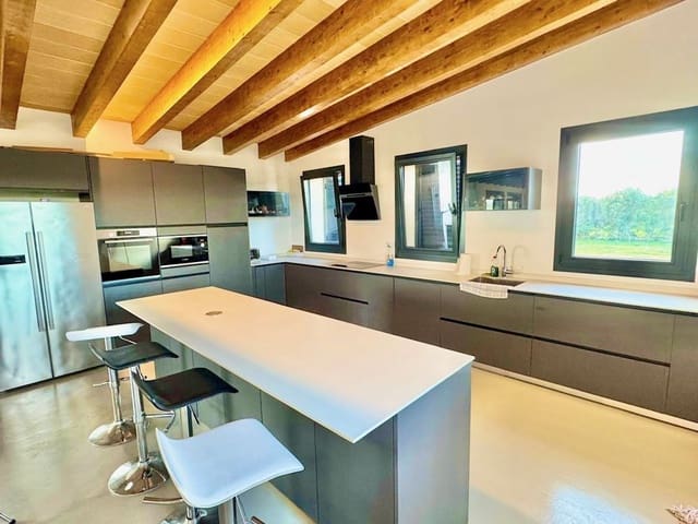 5 soveværelse Finca/Landehus til leje i Campos med swimmingpool - € 8.000 (Ref: 10174764)