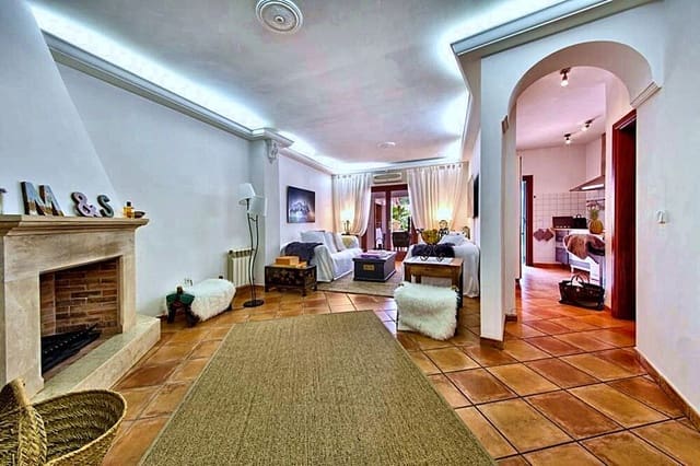 3 bedroom Townhouse for rent in Andratx with pool garage - € 2,900 (Ref: 10179414)