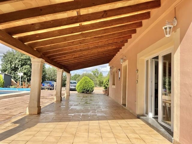 6 chambre Finca/Maison de Campagne à vendre à Llucmajor avec piscine - 950 000 € (Ref: 8927883)