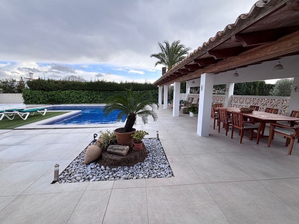 4 camera da letto Villa in vendita in Establiments con piscina - 2.555.000 € (Rif: 8927884)