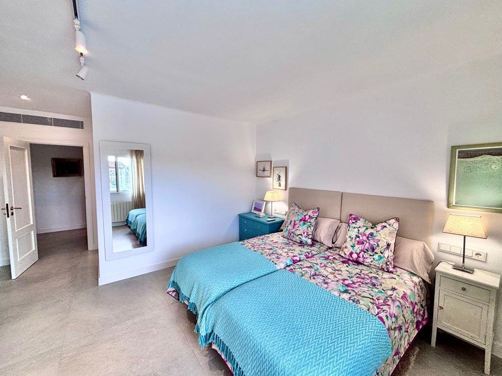 4 camera da letto Villa in vendita in Establiments con piscina - 2.555.000 € (Rif: 8927884)