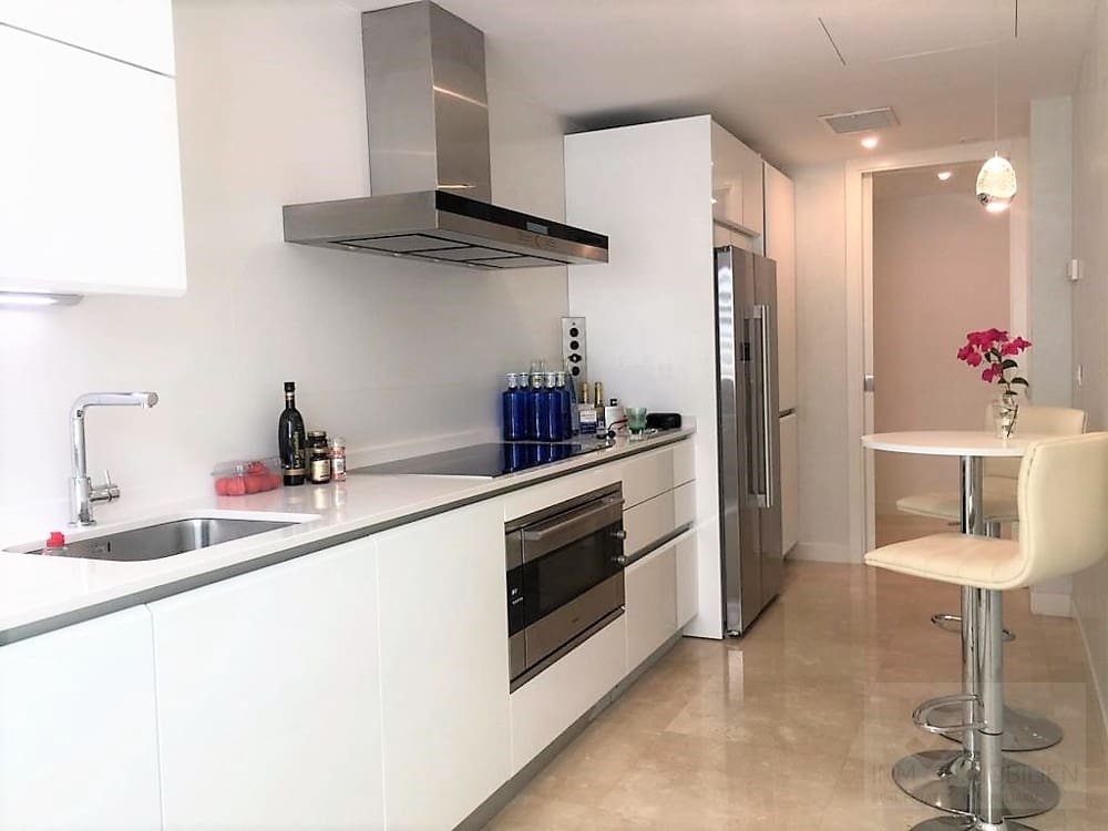 3 bedroom Flat for rent in Bendinat - € 4,999 (Ref: 8935785)