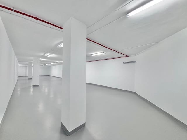 Commercial for rent in Palma de Mallorca - € 1,808 (Ref: 8936090)