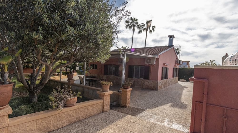 2 chambre Finca/Maison de Campagne à vendre à Son Sardina avec piscine - 895 000 € (Ref: 8942151)