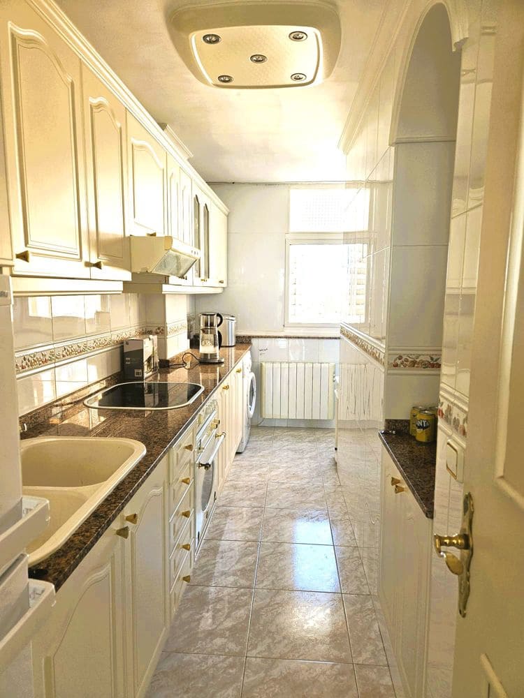 1 bedroom Flat for sale in Las Maravillas - € 380,000 (Ref: 9588425)