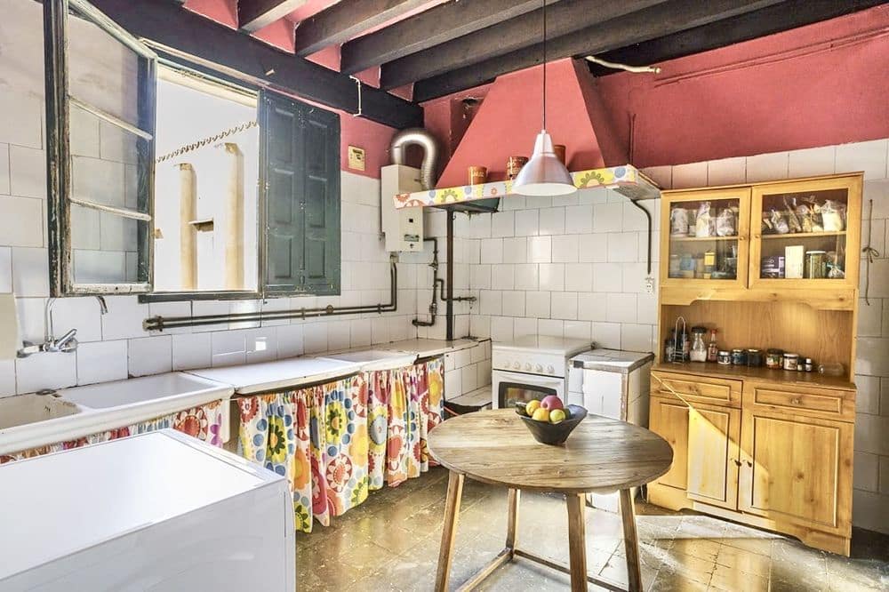 6 bedroom Flat for sale in Palma de Mallorca - € 1,850,000 (Ref: 9588428)