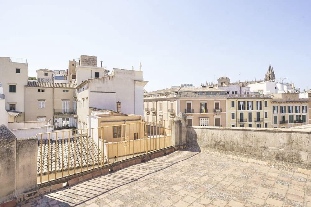 6 bedroom Flat for sale in Palma de Mallorca - € 1,850,000 (Ref: 9588428)