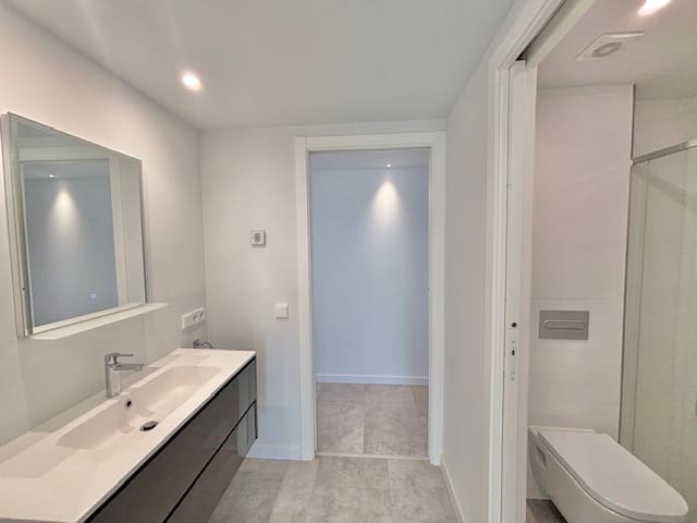 Piso de 3 habitaciones en Las Maravillas en venta - 1.285.000 € (Ref: 9591681)