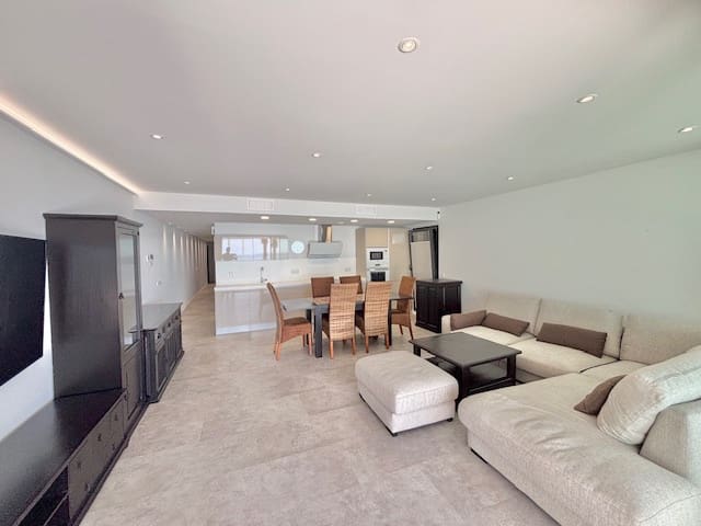 Piso de 3 habitaciones en Las Maravillas, Palma de Mallorca en venta - 1.285.000 € (Ref: 9591681)