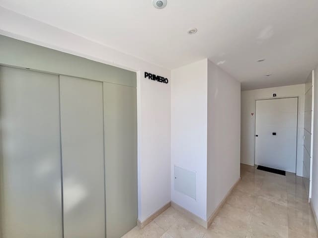 Piso de 3 habitaciones en Las Maravillas en venta - 1.285.000 € (Ref: 9591681)