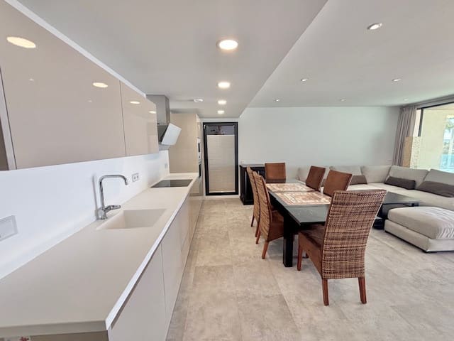 Piso de 3 habitaciones en Las Maravillas, Palma de Mallorca en venta - 1.285.000 € (Ref: 9591681)