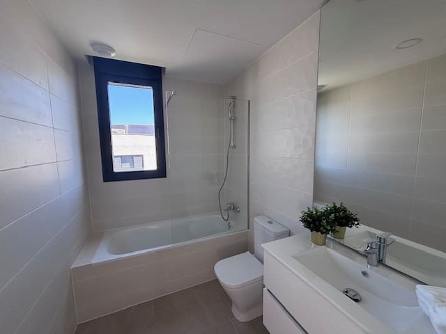 4 soverom Hus til salgs i Puig de Ros med svømmebasseng - € 980 000 (Ref: 9591686)