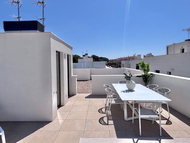 4 soverom Hus til salgs i Puig de Ros med svømmebasseng - € 980 000 (Ref: 9591686)