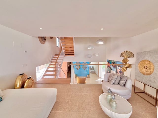 5 sovrum Villa till salu i Cala Conta med pool - 3 300 000 € (Ref: 9591690)