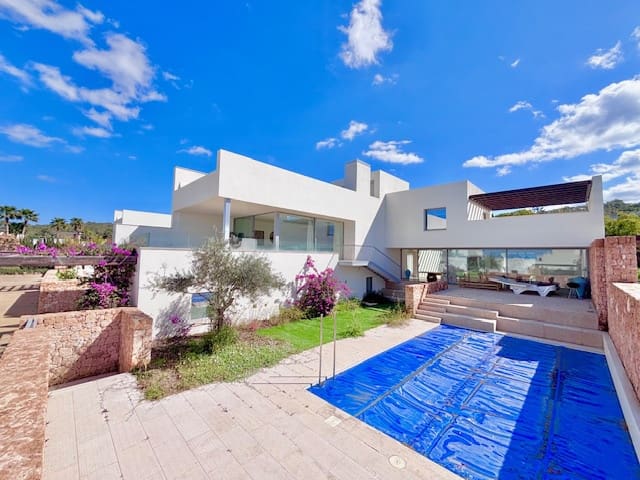 5 sovrum Villa till salu i Cala Conta, San Jose / Sant Josep de Sa Talaia med pool - 3 300 000 € (Ref: 9591690)