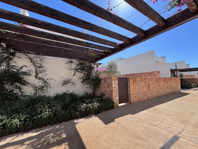 5 sovrum Villa till salu i Cala Conta med pool - 3 300 000 € (Ref: 9591690)