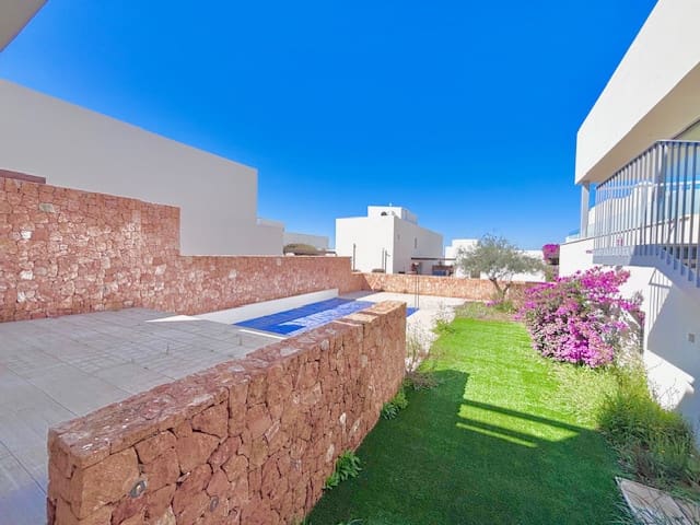 5 sovrum Villa till salu i Cala Conta med pool - 3 300 000 € (Ref: 9591690)