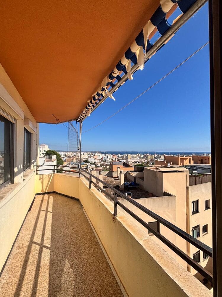 3 bedroom Flat for sale in Palma de Mallorca - € 599,000 (Ref: 9591692)