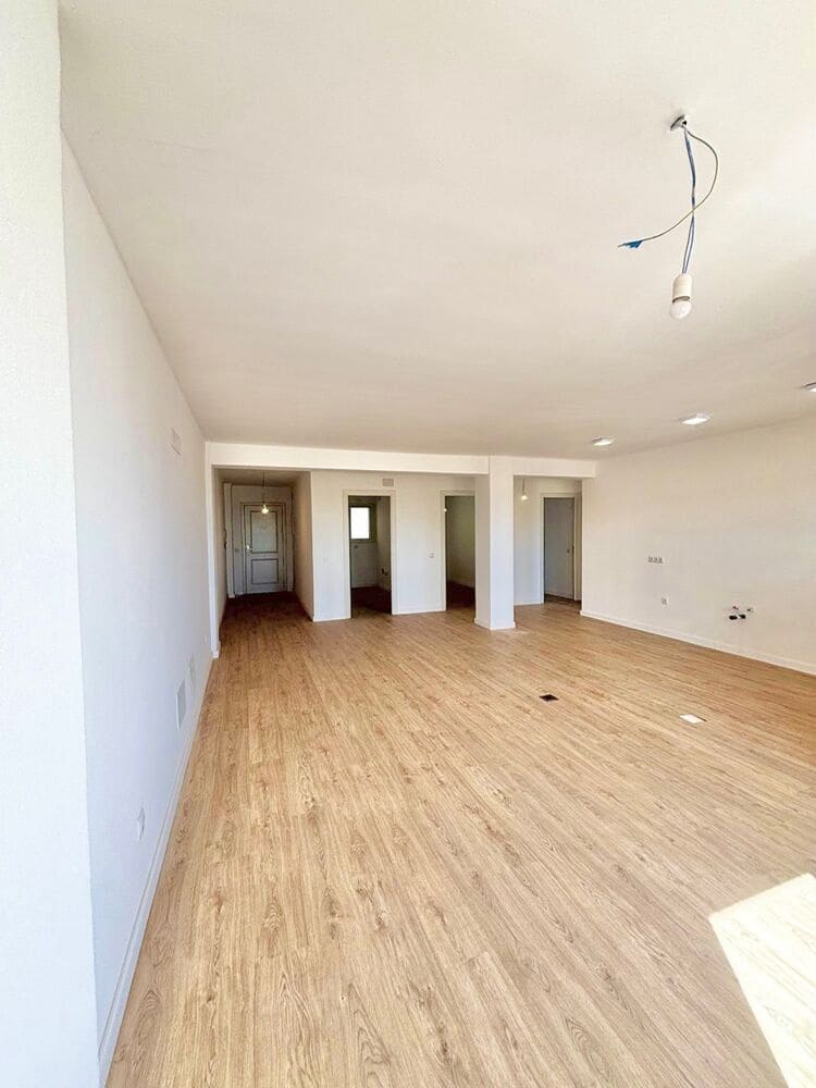 3 bedroom Flat for sale in Palma de Mallorca - € 599,000 (Ref: 9591692)