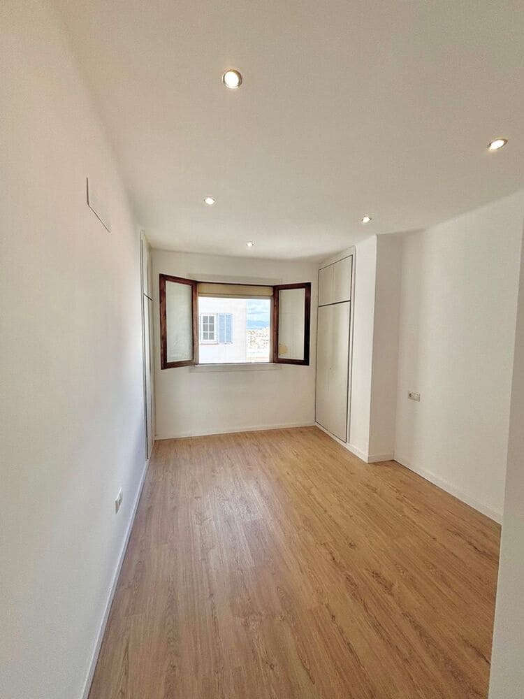 3 bedroom Flat for sale in Palma de Mallorca - € 599,000 (Ref: 9591692)
