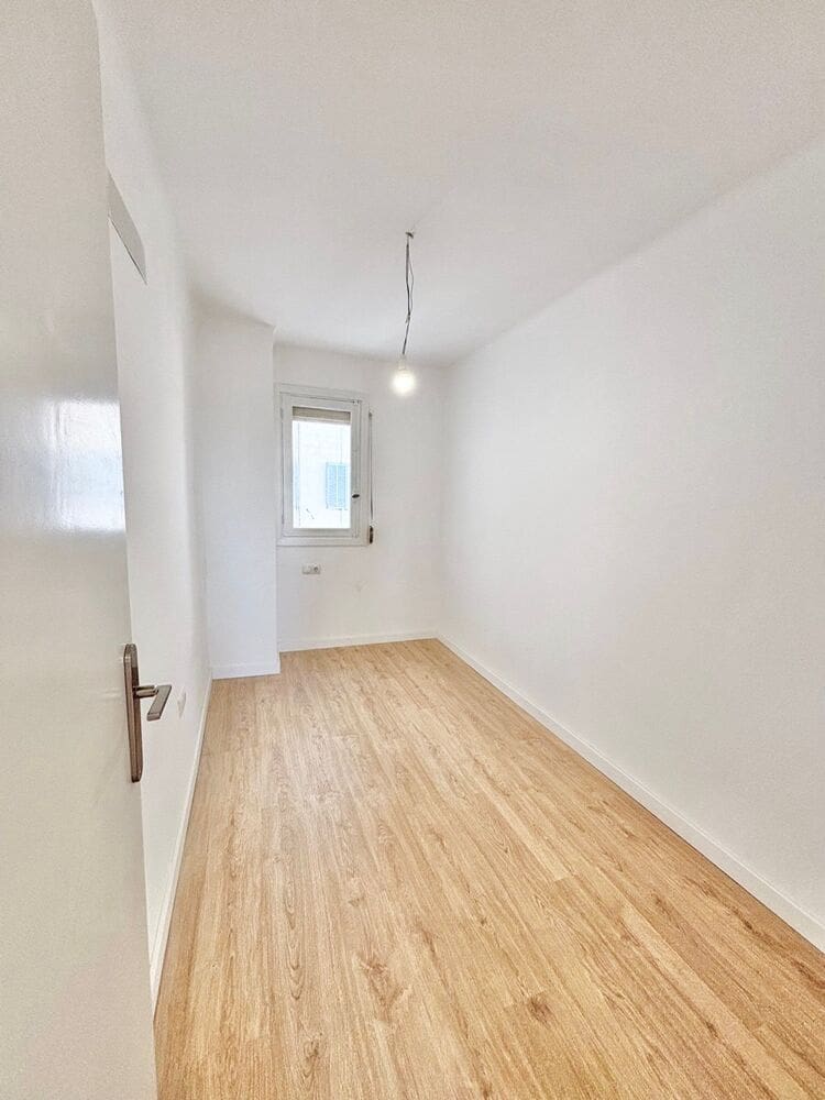 3 bedroom Flat for sale in Palma de Mallorca - € 599,000 (Ref: 9591692)
