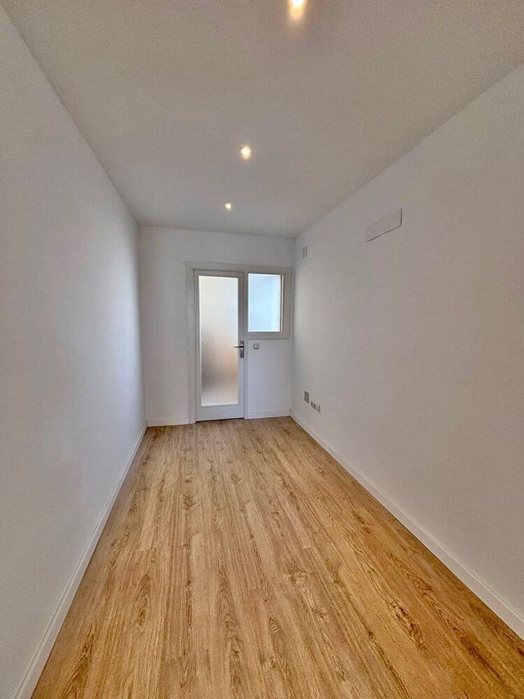 3 bedroom Flat for sale in Palma de Mallorca - € 599,000 (Ref: 9591692)