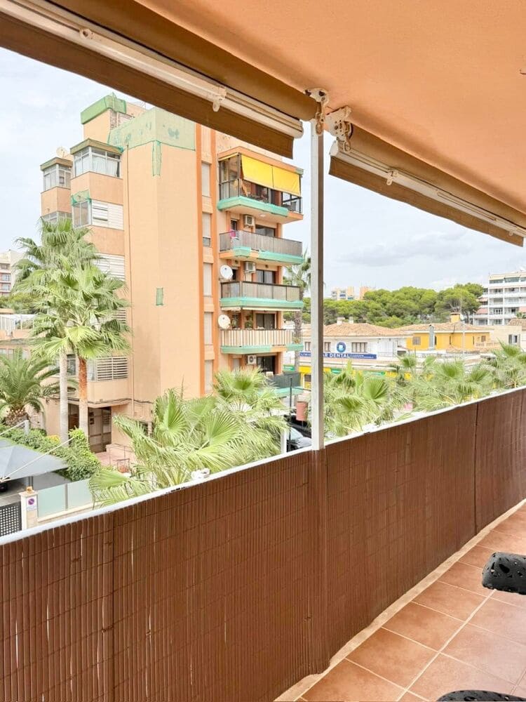 Piso de 3 habitaciones en Las Maravillas en venta - 699.000 € (Ref: 9596722)