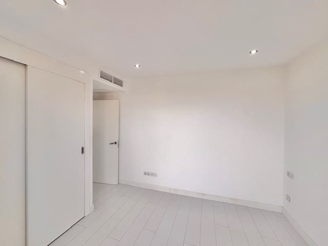 Ático de 3 habitaciones en Palma de Mallorca en alquiler - 2.800 € (Ref: 9596723)