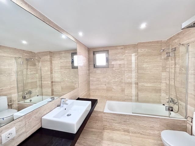 Ático de 3 habitaciones en Palma de Mallorca en alquiler - 2.800 € (Ref: 9596723)