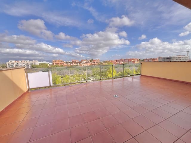 Ático de 3 habitaciones en Palma de Mallorca en alquiler - 2.800 € (Ref: 9596723)