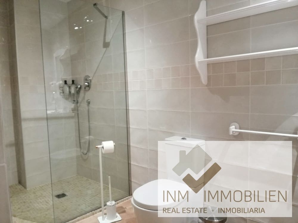 10 bedroom Hotel for sale in Sineu - € 1,475,000 (Ref: 9618121)