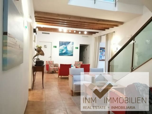 Hotel de 10 habitaciones en Sineu en venta - 1.475.000 € (Ref: 9618121)