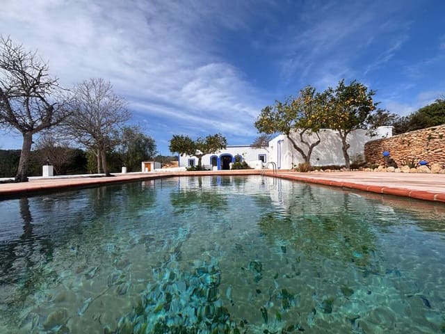 8 makuuhuone Maalaistalo vuokrattavana paikassa Santa Gertrudis de Fruitera, Santa Eulalia / Santa Eularia mukana uima-altaan - 9 000 € (Ref: 9620733)