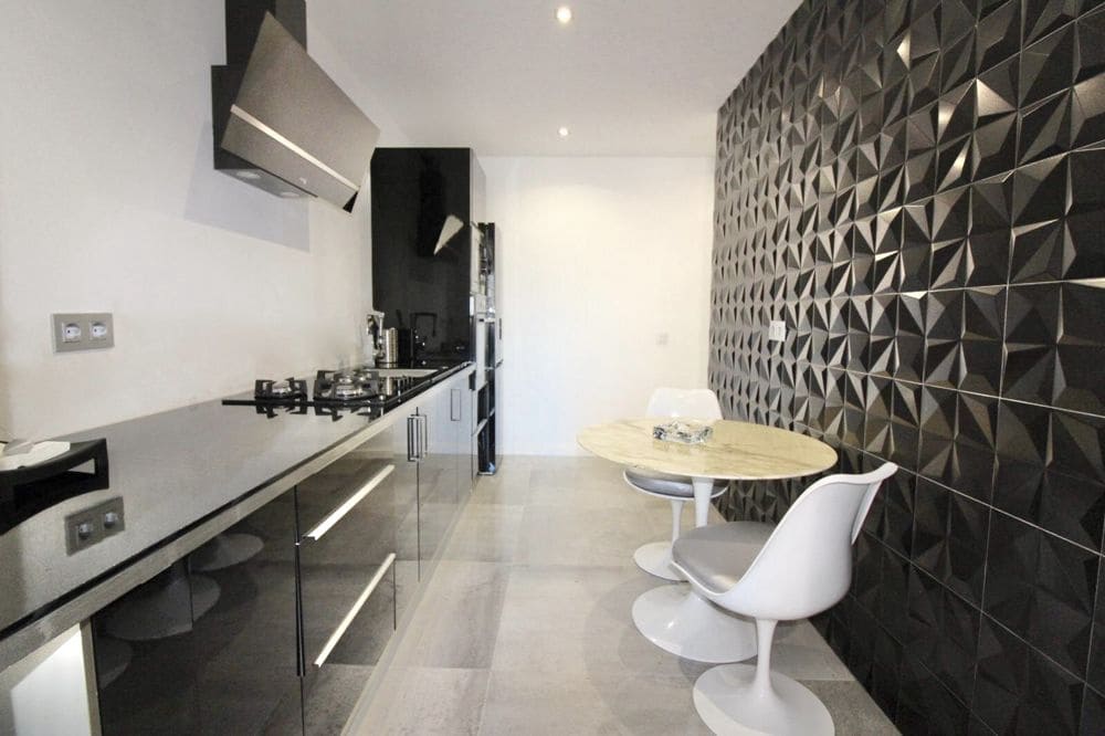 3 bedroom Flat for sale in Palma de Mallorca - € 445,000 (Ref: 9650482)