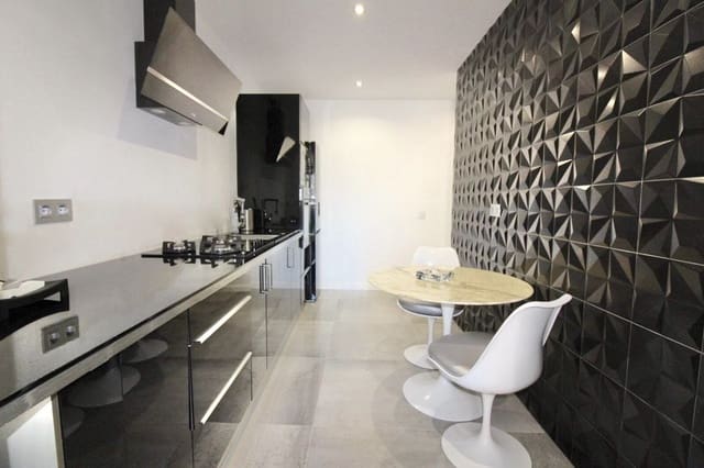 3 bedroom Flat for sale in Plaça de Toros, Palma de Mallorca - € 445,000 (Ref: 9650482)