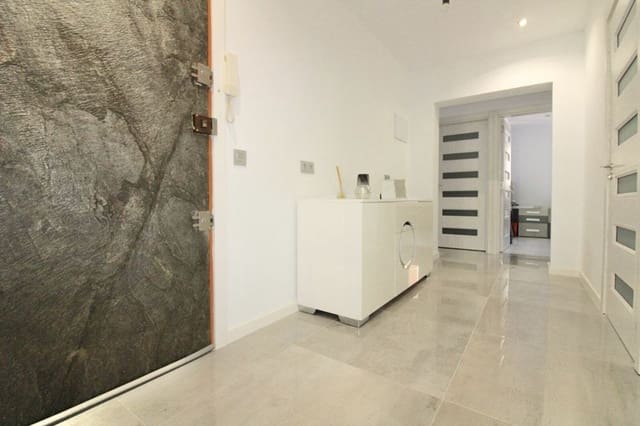 3 bedroom Flat for sale in Plaça de Toros, Palma de Mallorca - € 445,000 (Ref: 9650482)
