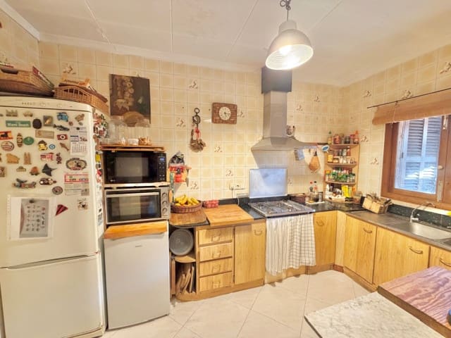 5 bedroom Townhouse for sale in Llucmajor - € 1,100,000 (Ref: 9657007)