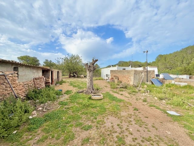 4 bedroom Finca/Country House for sale in Sant Joan de Labritja - € 3,500,000 (Ref: 9681417)