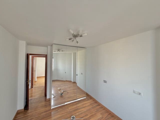 3 makuuhuone Asunto myytävänä paikassa L'Arenal / S'Arenal - 298 000 € (Ref: 9681419)