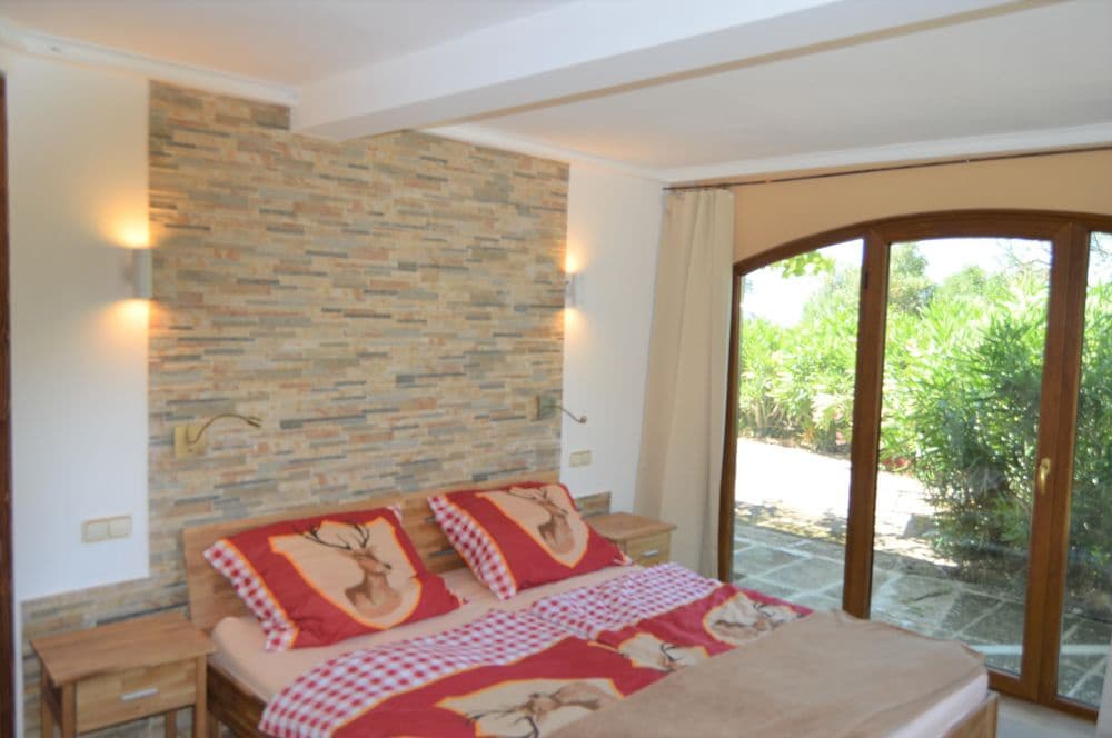 3 soveværelse Finca/Landehus til leje i Llucmajor med swimmingpool - € 2.750 (Ref: 9684359)