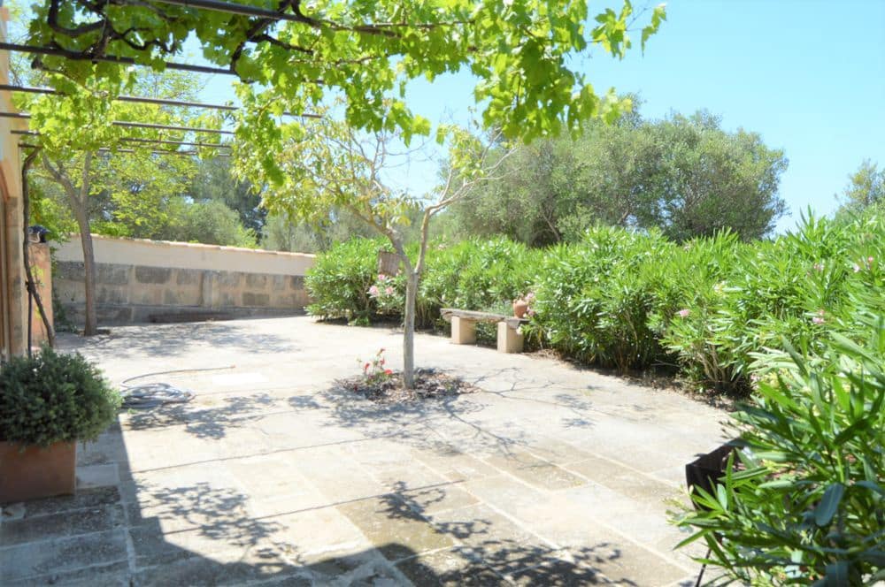 3 soveværelse Finca/Landehus til leje i Llucmajor med swimmingpool - € 2.750 (Ref: 9684359)