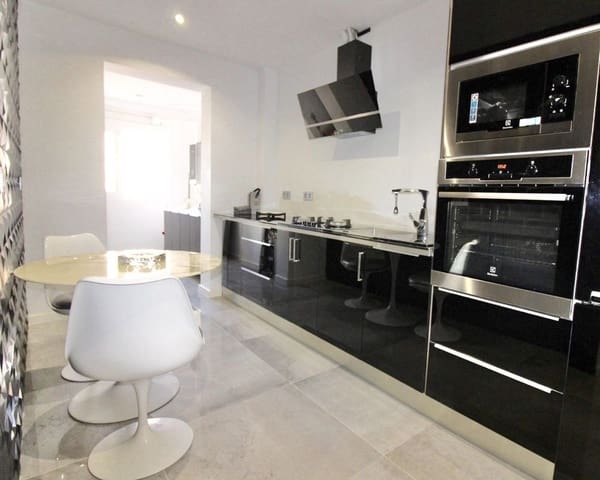 3 soveværelse Lejlighed til salg i Plaça de Toros, Palma de Mallorca - € 445.000 (Ref: 9707981)