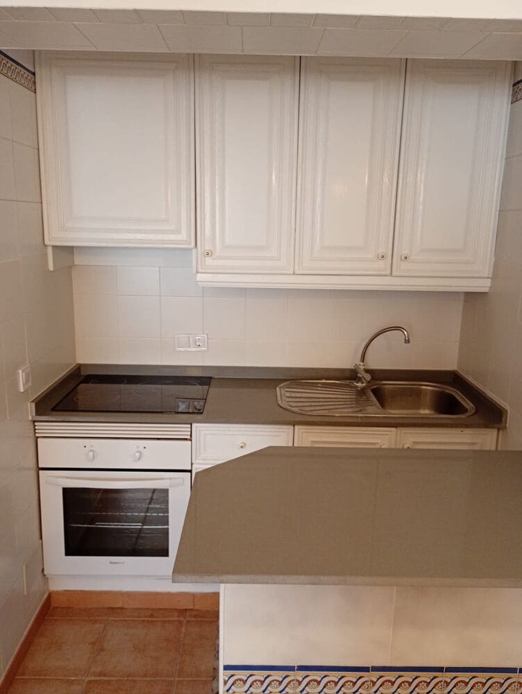 1 sovrum Lägenhet att hyra i Las Maravillas - 1 050 € (Ref: 9759430)