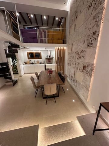 2 slaapkamer Flat te huur in Cort, Palma de Mallorca - € 1.900 (Ref: 9778891)