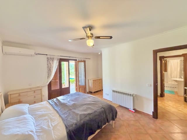 4 slaapkamer Finca/Landhuis te koop in Sa Pobla met zwembad - € 1.250.000 (Ref: 9789444)