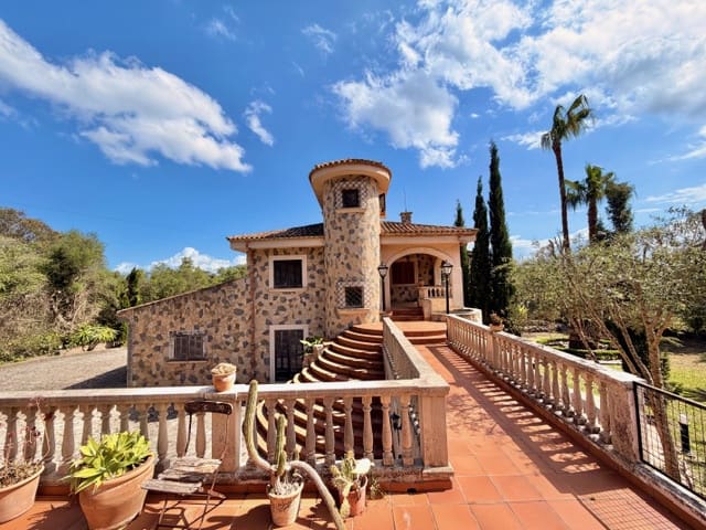 4 slaapkamer Finca/Landhuis te koop in Sa Pobla met zwembad - € 1.250.000 (Ref: 9789444)